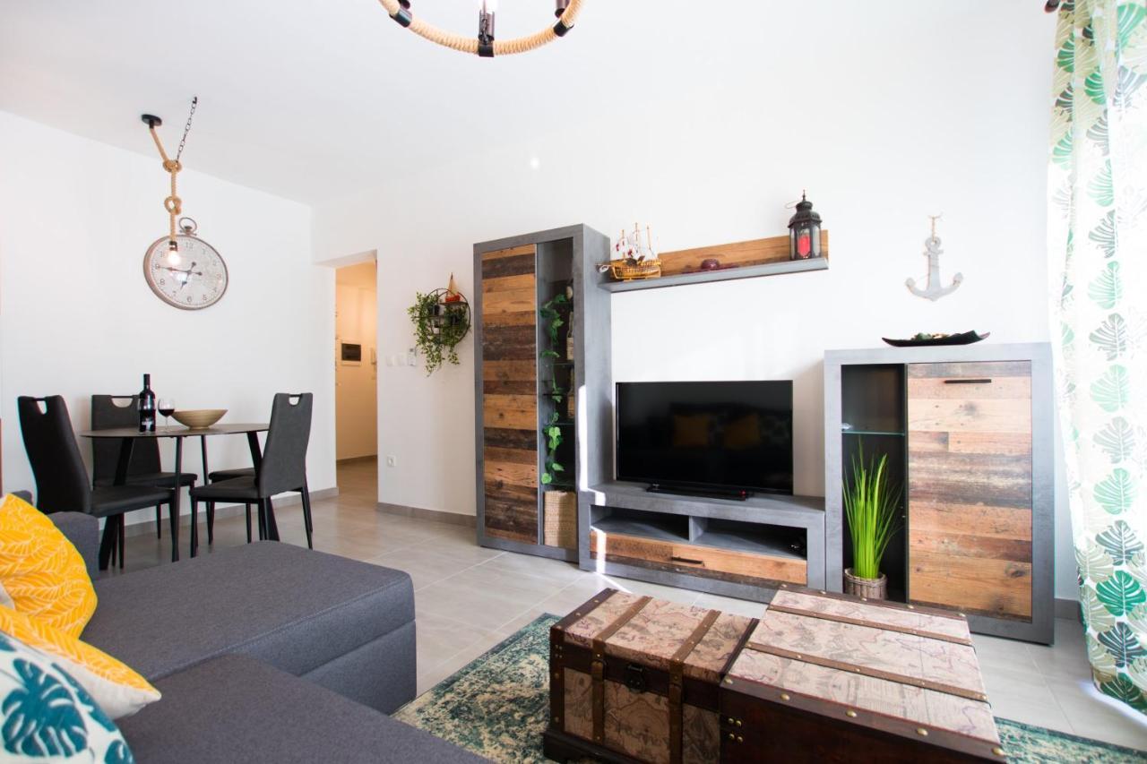 4 * Apartment Sunset Close To The Sea Kaštela Εξωτερικό φωτογραφία