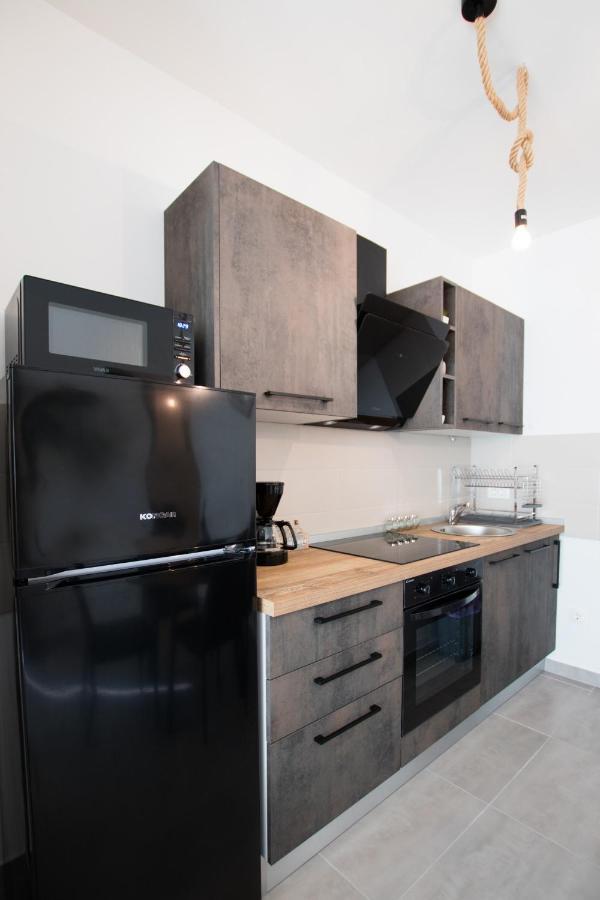 4 * Apartment Sunset Close To The Sea Kaštela Εξωτερικό φωτογραφία
