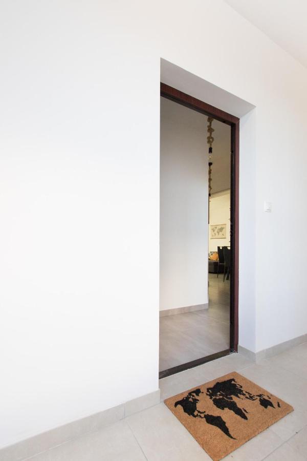 4 * Apartment Sunset Close To The Sea Kaštela Εξωτερικό φωτογραφία