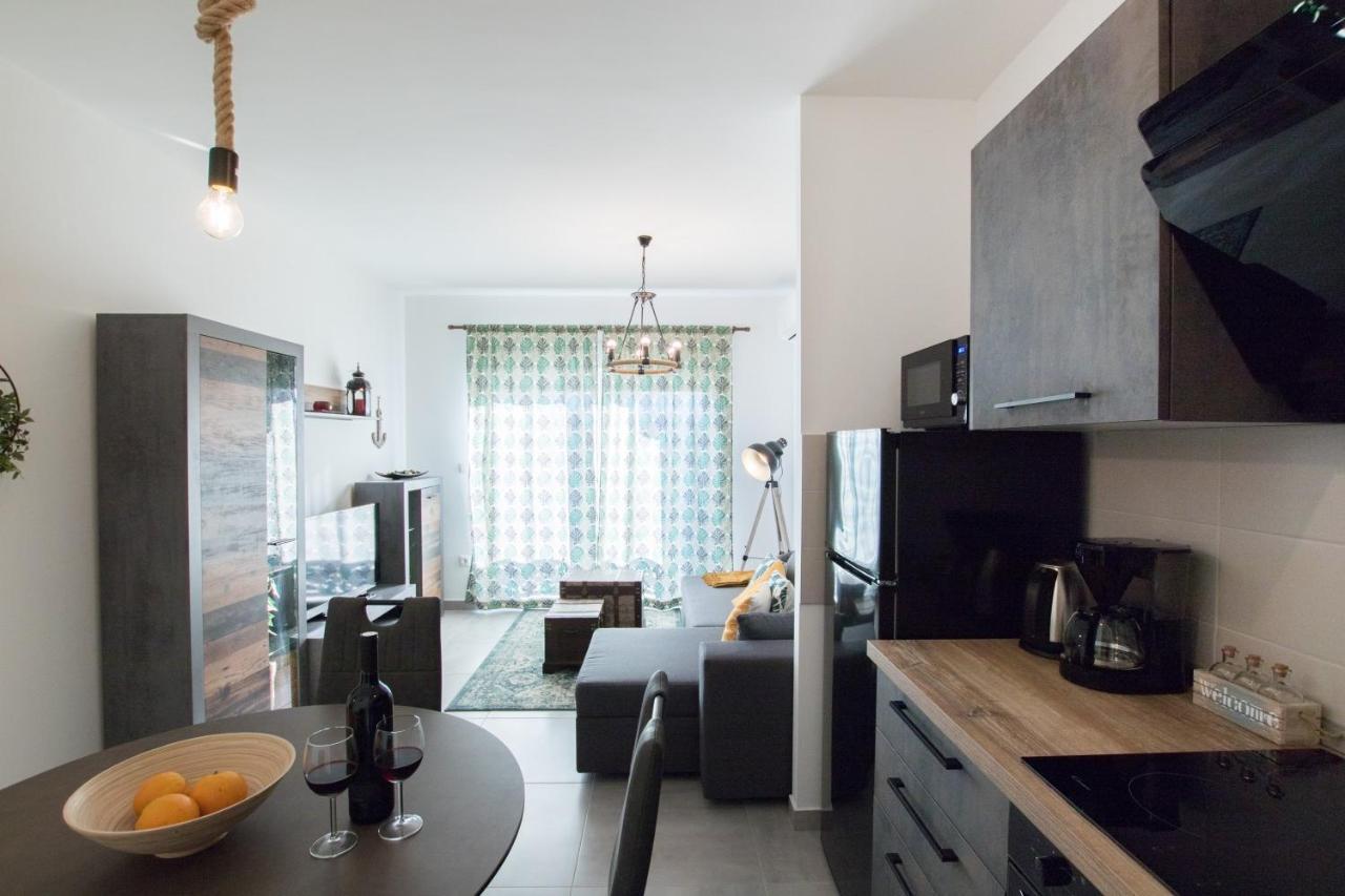 4 * Apartment Sunset Close To The Sea Kaštela Εξωτερικό φωτογραφία