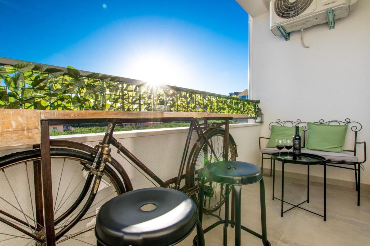 4 * Apartment Sunset Close To The Sea Kaštela Εξωτερικό φωτογραφία