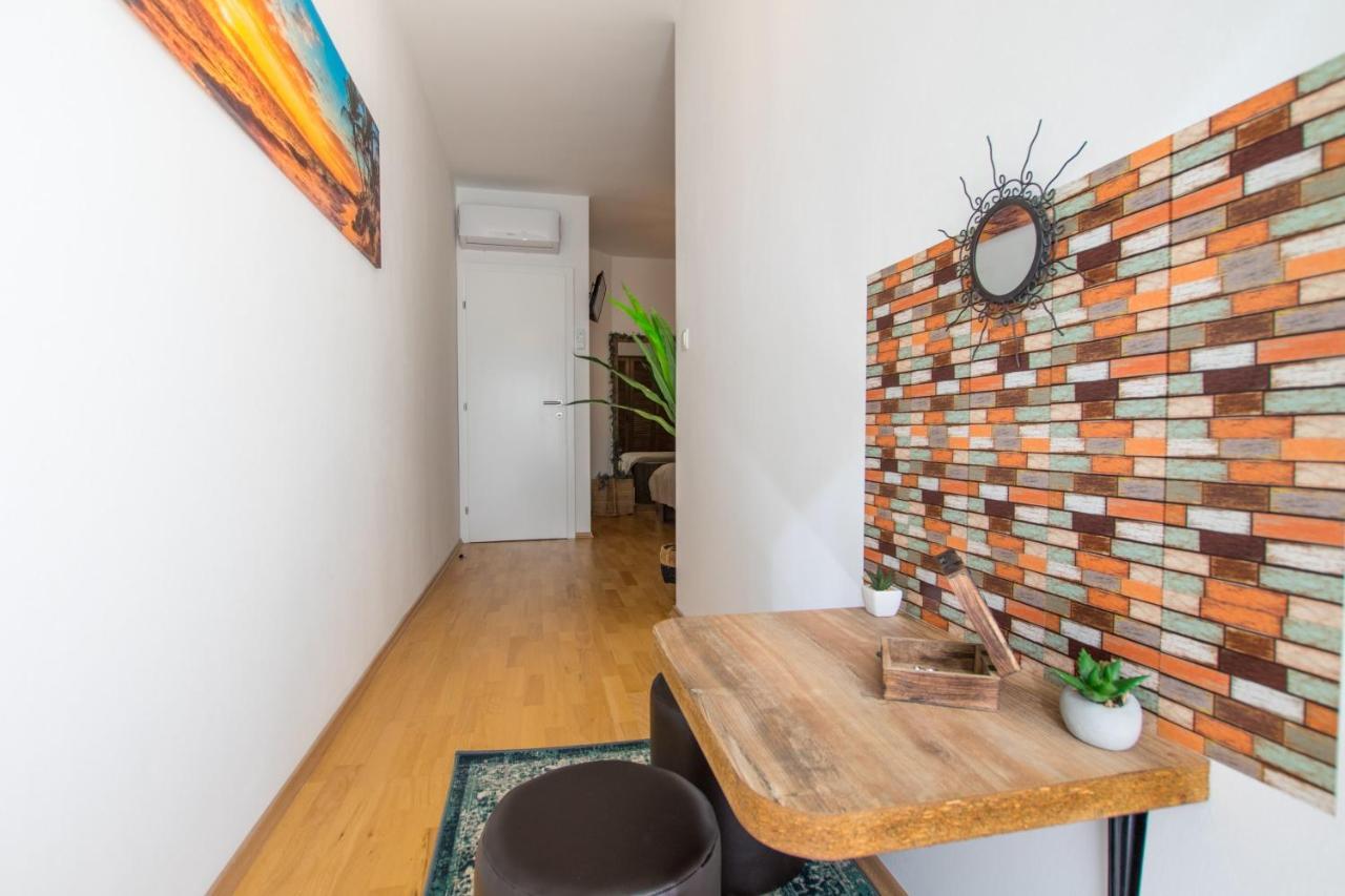 4 * Apartment Sunset Close To The Sea Kaštela Εξωτερικό φωτογραφία