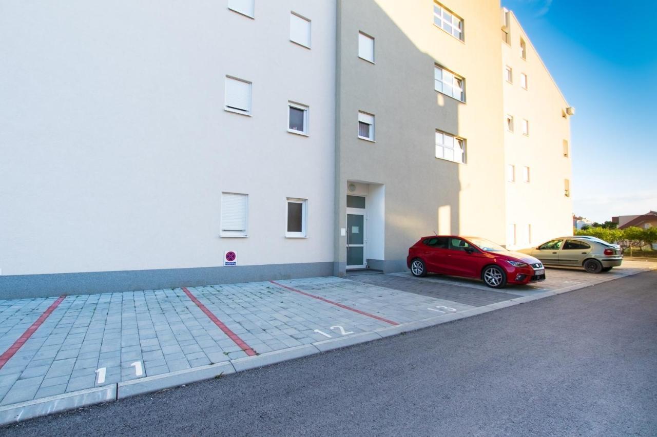 4 * Apartment Sunset Close To The Sea Kaštela Εξωτερικό φωτογραφία